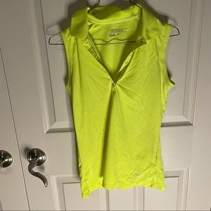 Women’s golf shirt